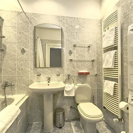 Appartement Maiselova 5 *